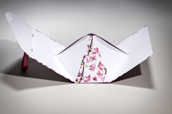 « SAC-A-PYRAMIDE » EN PAPIER FINITIONS MANUELLES  | FORMBAGS SpA