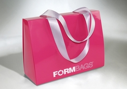 Shopping bag bauletto piramidale in carta manuale  | FORMBAGS SpA