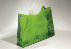 Shopping bag in plastica manico flessibile | FORMBAGS SpA