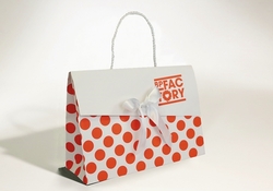 SAC EN PAPIER FINITION FAIT MAIN AVEC RABAT  | FORMBAGS SpA